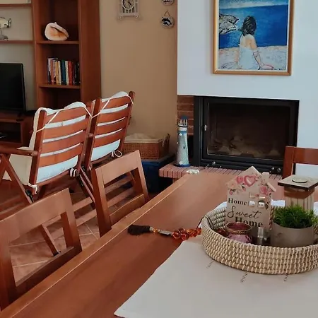 Sea And Mountain View Cosy House Holiday home Pyrgadikia