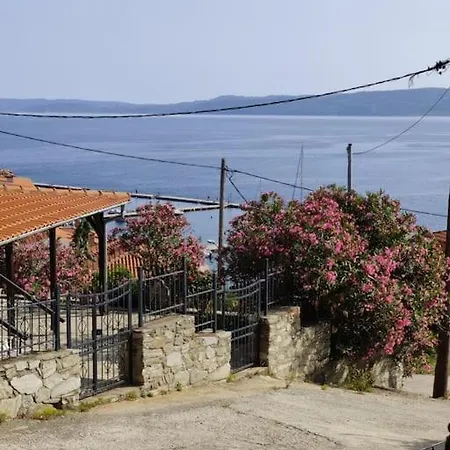 Sea And Mountain View Cosy House *