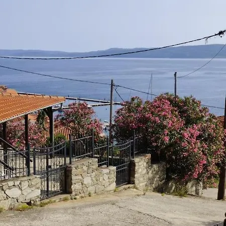Sea And Mountain View Cosy House *