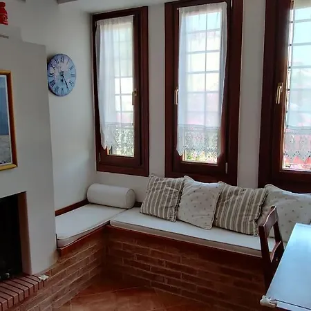 Sea And Mountain View Cosy House Holiday home *